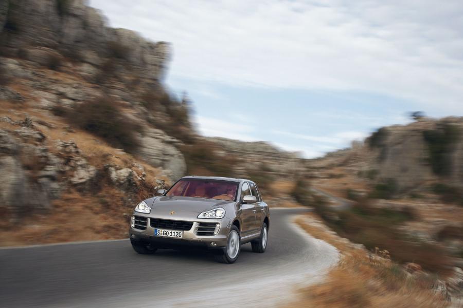  Porsche Cayenne 2007 года  (фото 31 из 52)